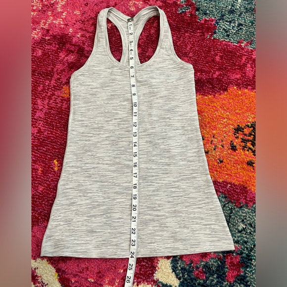 Lululemon tank top - Size 4 - Picture 2 of 7